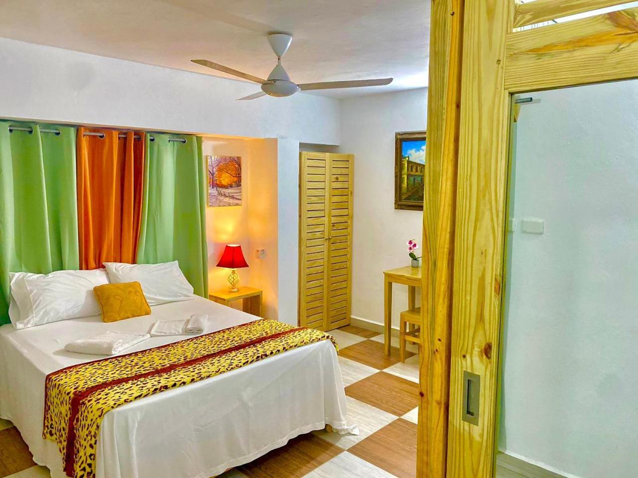 Casa Brisa Mar Hotel Лас Терренас Экстерьер фото